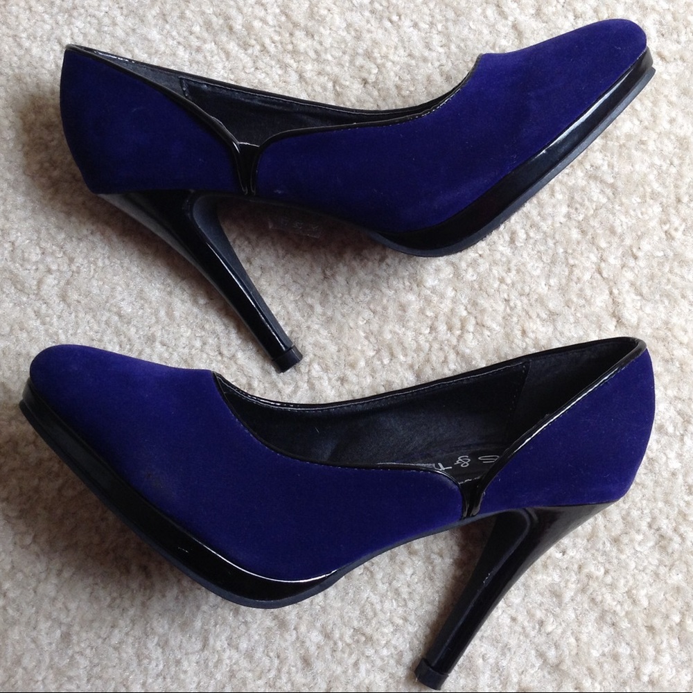 💋 Kiss and Tell Blue High Heel Suede Pump 💋